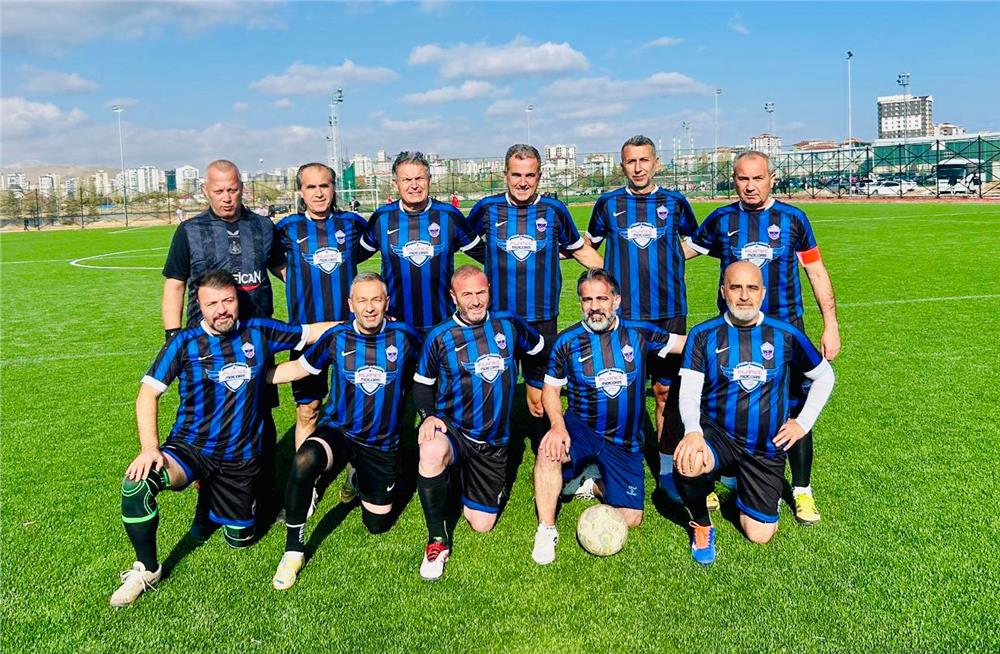 Şinasi attı, Kayseri Masterlar coştu...