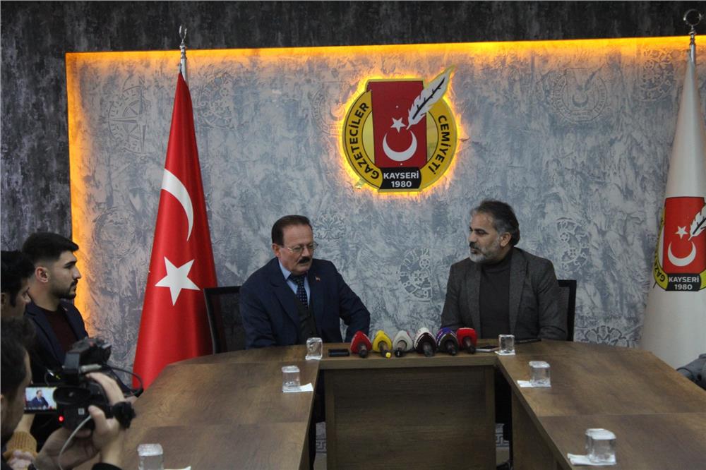 Halk Ozanları Kültür Derneği Başkanı Karakuş