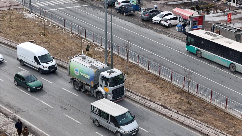 Daha temiz bir Kayseri için 7/24 sahadalar
