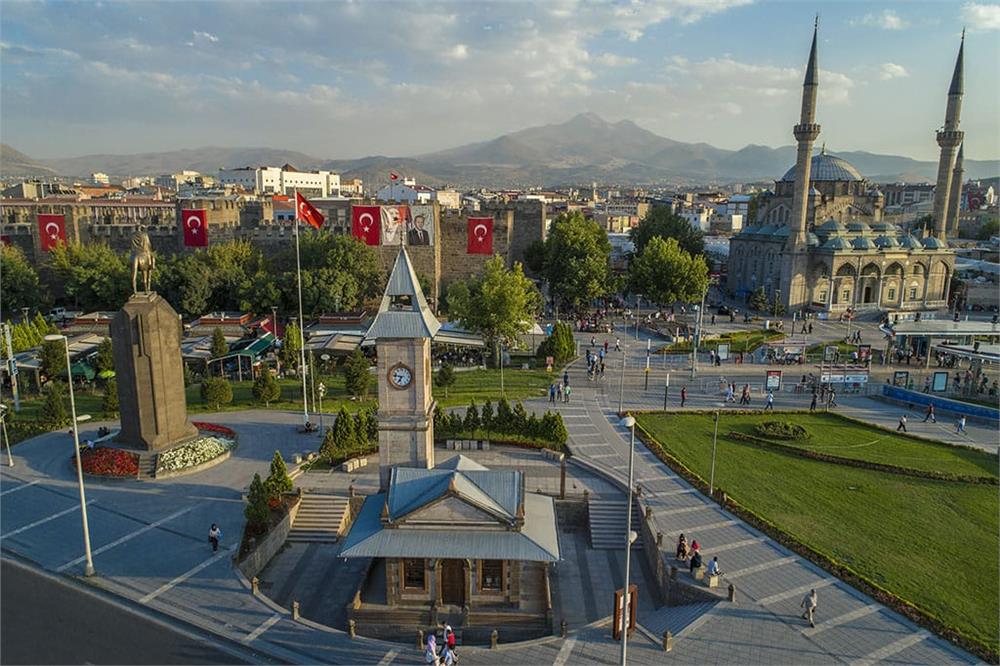 Kayseri'nin nüfusu 1 milyon 458 bin oldu
