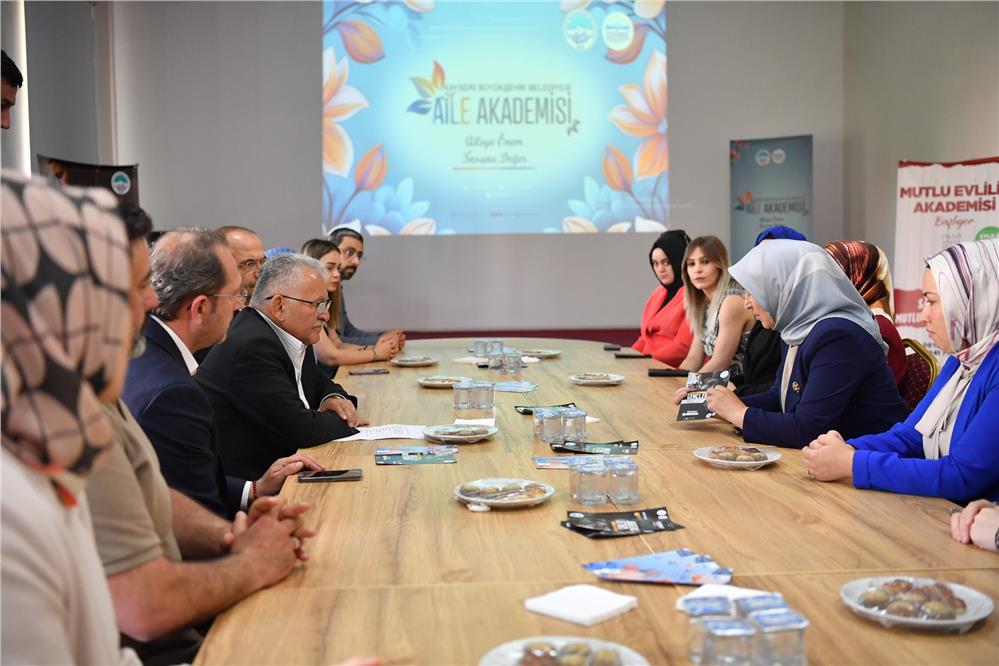 Büyükşehir Aile Akademisi binlerce aile ve çifte danışmanlık yaptı