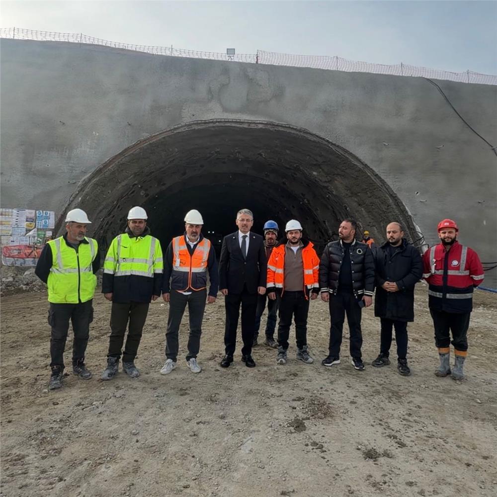 Çopuroğlu: Hızlı Tren iğne oyası işler gibi ilerliyor