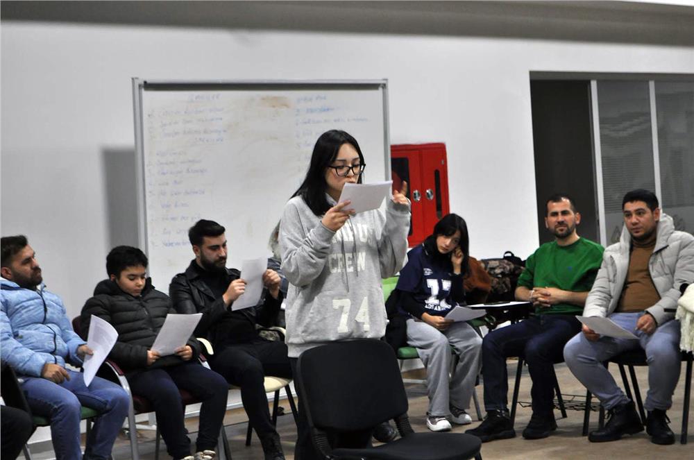 Talas Karadut Tiyatrosu