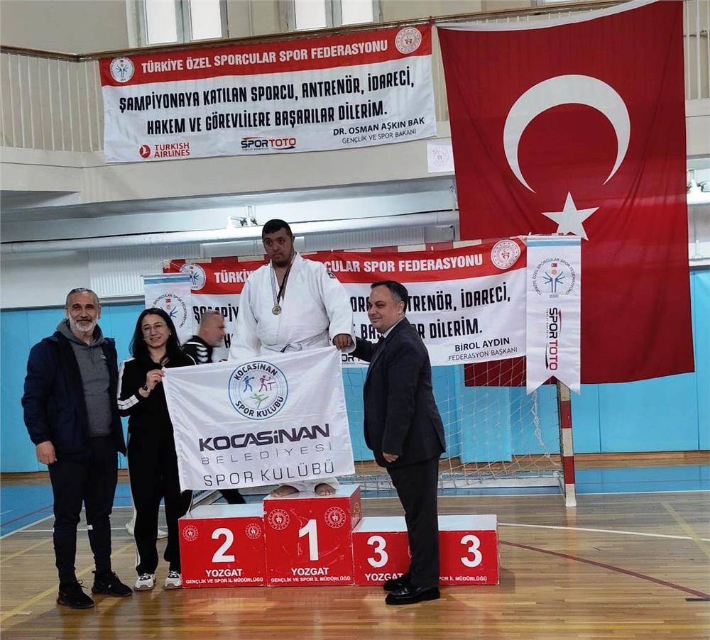 Kocasinan'ın altın evladı yine şampiyon oldu