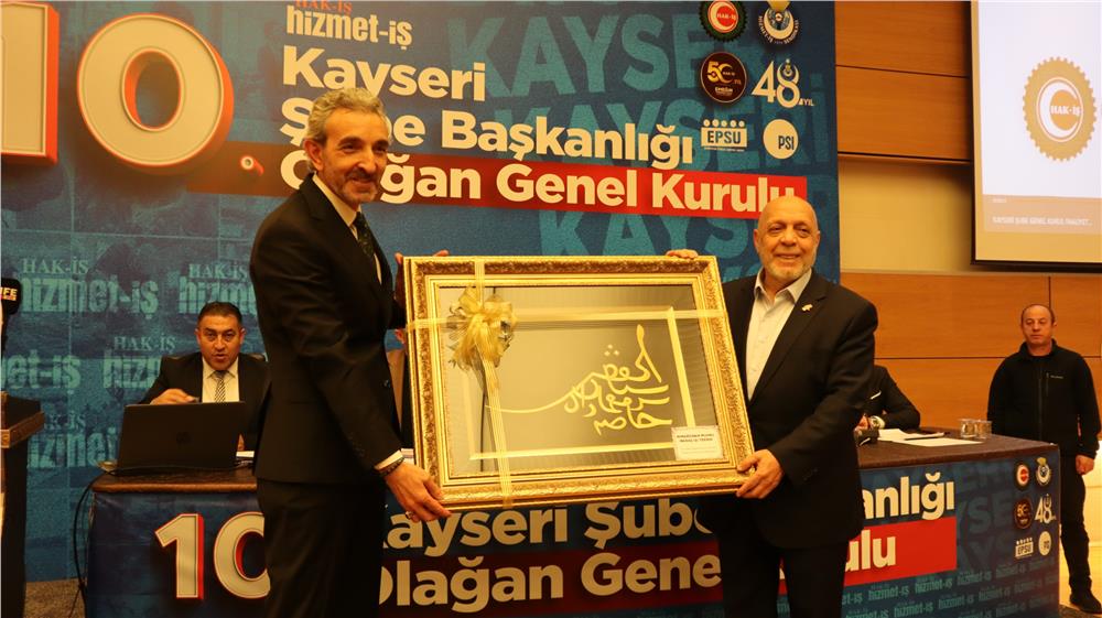 Hizmet-İş'te Başkan Navruz güven tazeledi