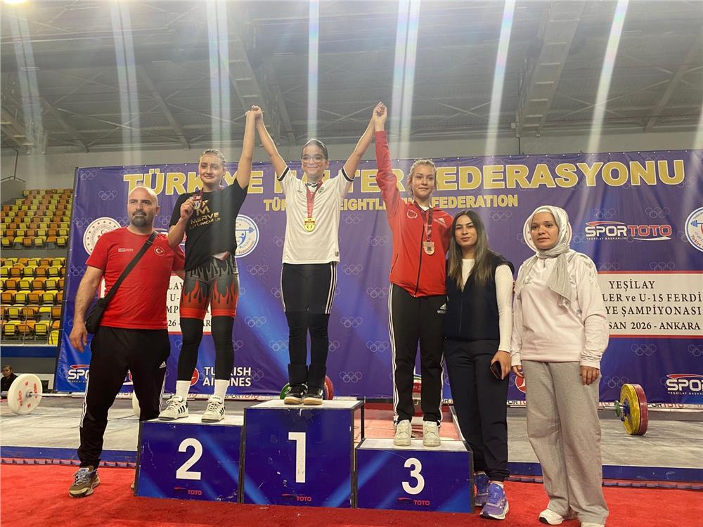 Kayserili 2 sporcudan halterde önemli başarı