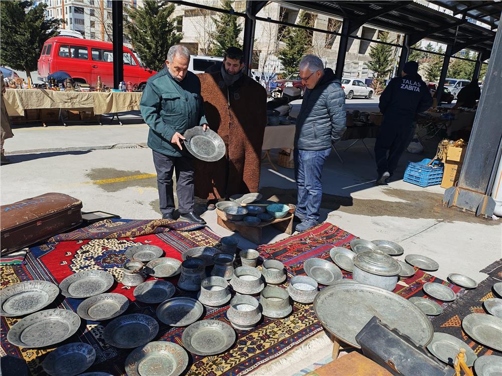 Antikacılar yine Talas