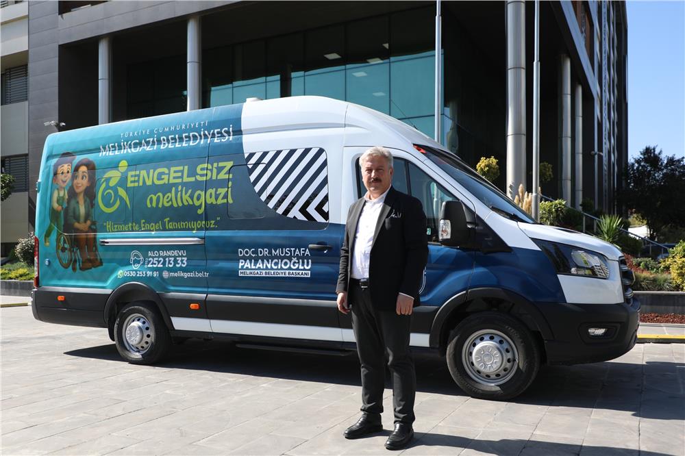 Melikgazi'de engeller sevgiyle aşılıyor