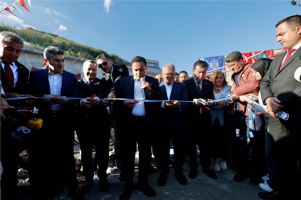 Başkan ve Vali, Bünyan Değirmen Restoran