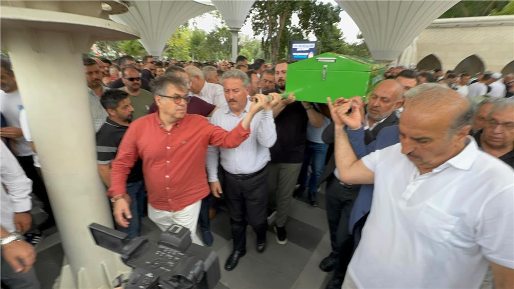 Bisiklet kazasında yaşamını yitiren Tümgüç, son yolculuğuna uğurlandı