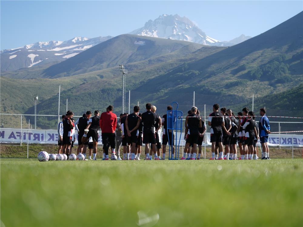 Erciyes Yüksek İrtifa Kamp Merkezi, 50 takım hedefiyle spor turizminin gözdesi