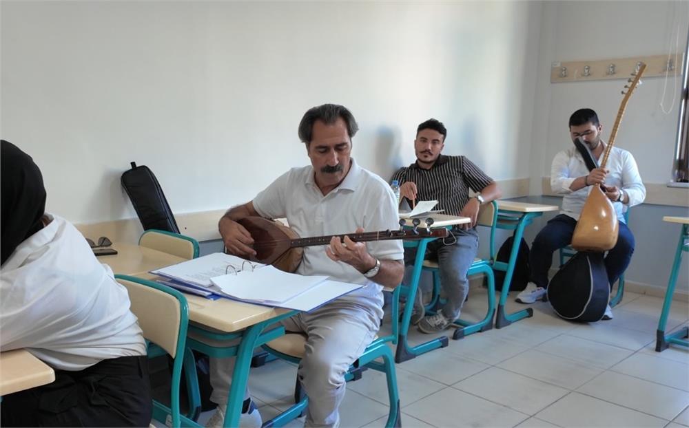 KAYMEK Şiir Atölyesi Kursu