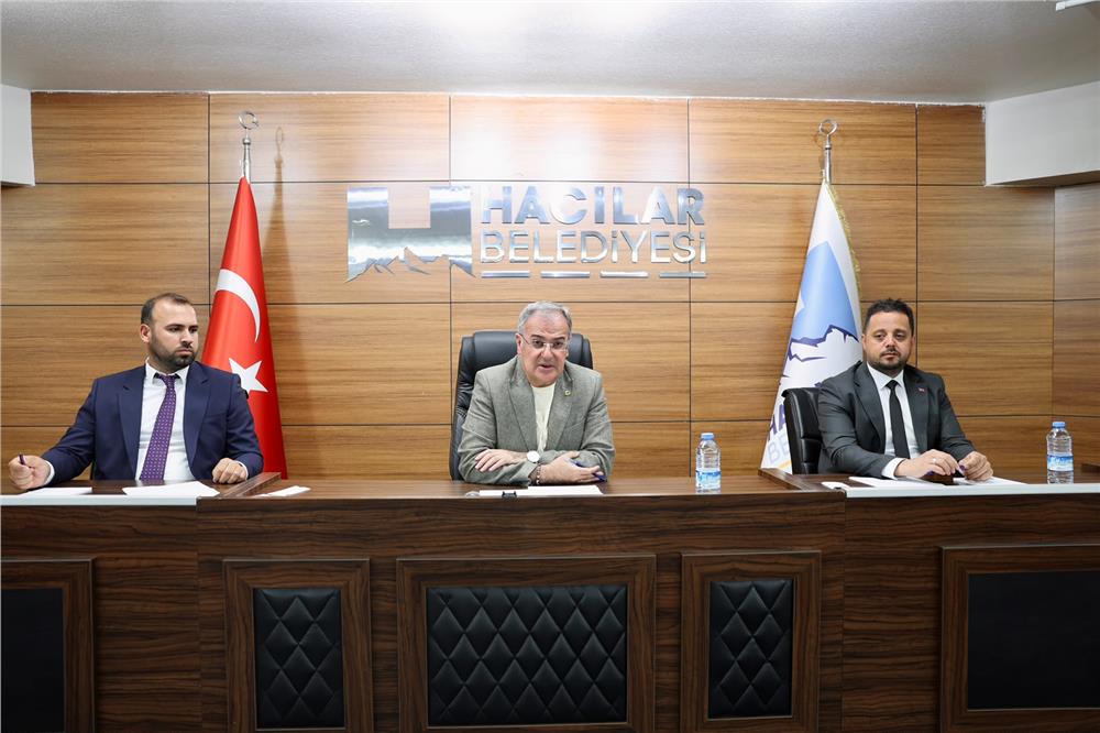 Özdoğan: Bugünün değil yarının Hacılar'ını inşa ediyoruz