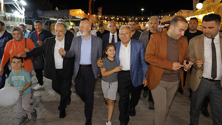Başkan, Kayserililerin Fuar38 coşkusuna ortak oldu