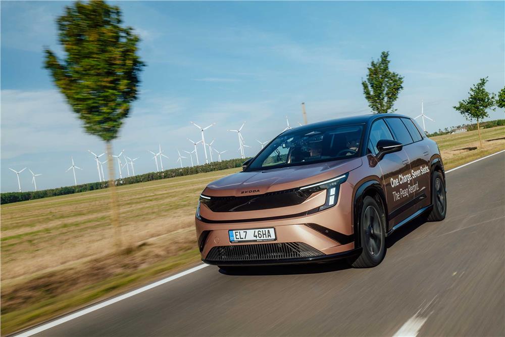 Škoda Peaq tek şarjla 936 kilometre menzil rekoru kırdı