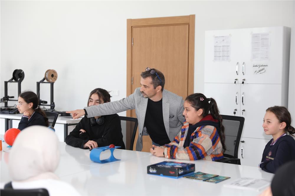Başkan Çolakbayrakdar: "Kocasinan IQ ile geleceğe yatırım yapıyoruz"