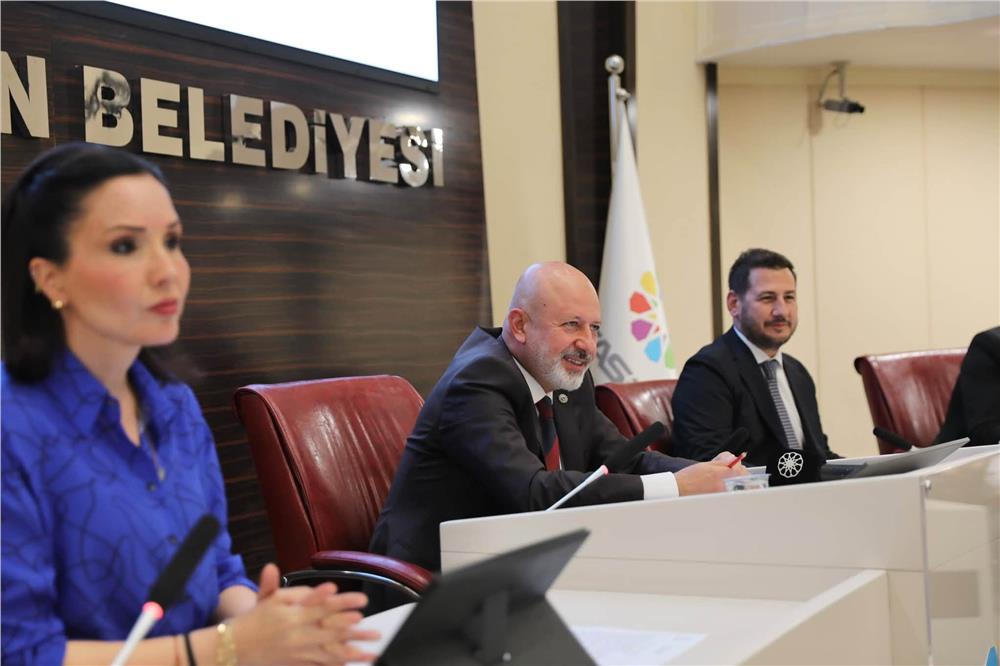 Çolakbayrakdar: Küçük dostlarımız için Türkiye