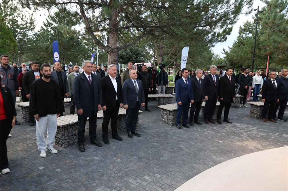 Erciyes Üniversitesi Gençlik Parkı açıldı