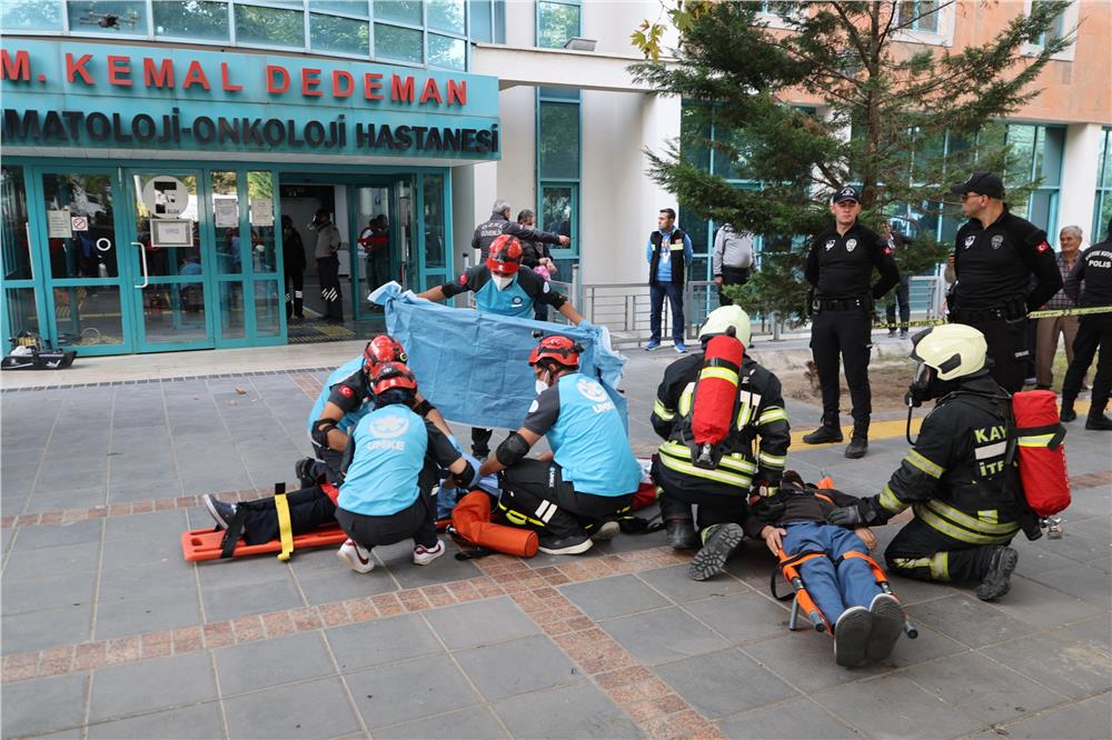 ERÜ’de gerçeğini aratmayan tatbikat