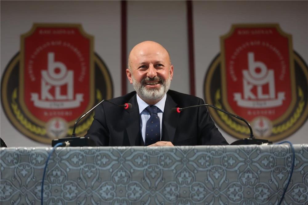Kocasinan Belediyesi gençlerin mutluluğuna ortak oldu
